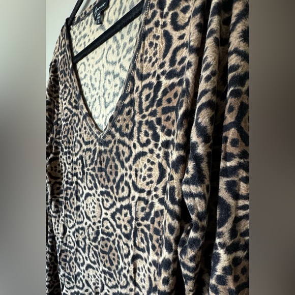 GUC Lynn Ritchie Leopard Print Top - Women’s Quarter Sleeve Tshirt L/ Fits XL - Picture 4 of 7